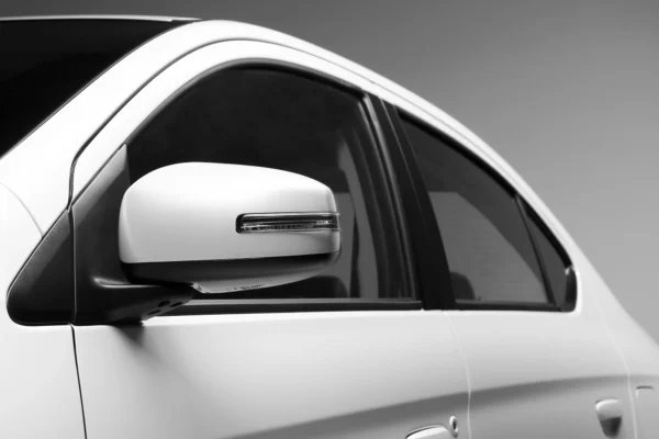 Attrage CVT Premium - Image 2