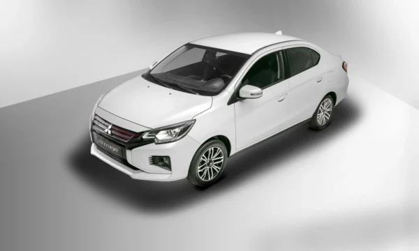 Attrage CVT Premium - Image 7